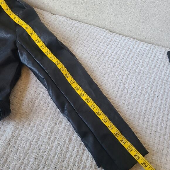 Lulu's Off The Edge Black Vegan Leather Moto Jacket Women's Size M NWT - Picture 8 of 9